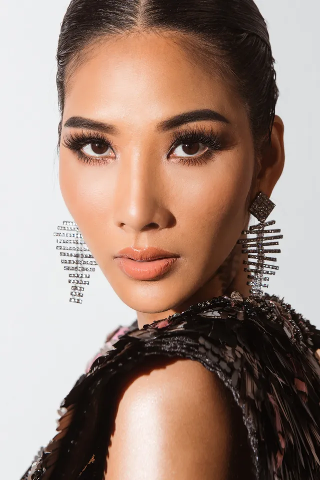 Ra mắt chương trình đồng hành với Hoàng Thùy tại Miss Universe 2019 - Ảnh 11.