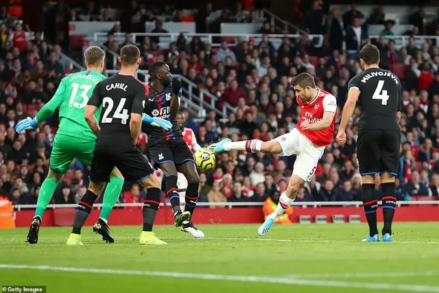 Arsenal 2-2 Crystal Palace: Pháo Thủ chia điểm đáng tiếc - Ảnh 1.