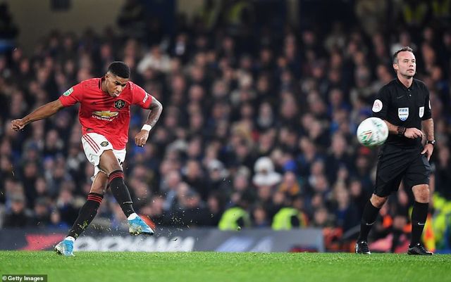 Chelsea 1-2 Man Utd: Rashford tỏa sáng, Man Utd vào tứ kết cúp Liên đoàn Anh - Ảnh 1.