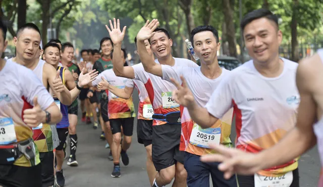 Bảo Thanh - Tuấn Tú “Về nhà đi con” làm MC trong tập 4 Revive Marathon Xuyên Việt - Ảnh 2.