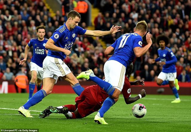 Liverpool 2-1 Leicester City: Vỡ òa ở phút bù giờ - Ảnh 4.