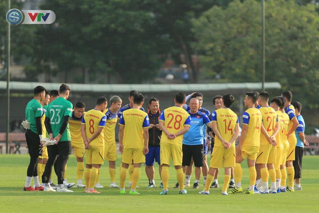 Thay đổi giờ và địa điểm thi đấu giữa ĐT Indonesia và ĐT Việt Nam tại Vòng loại World Cup 2022 - Ảnh 1.