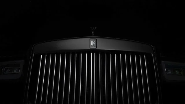 Rolls-Royce ra mắt sứ giả bóng đêm Cullinan Black Badge, đẹp hút hồn - Ảnh 4.