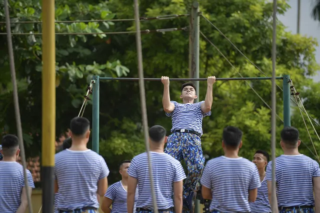 Sao nhập ngũ: Jun Phạm thương lượng không bị cắt tóc quá ngắn, La Thành tự nguyện xin “cạo” - Ảnh 5.