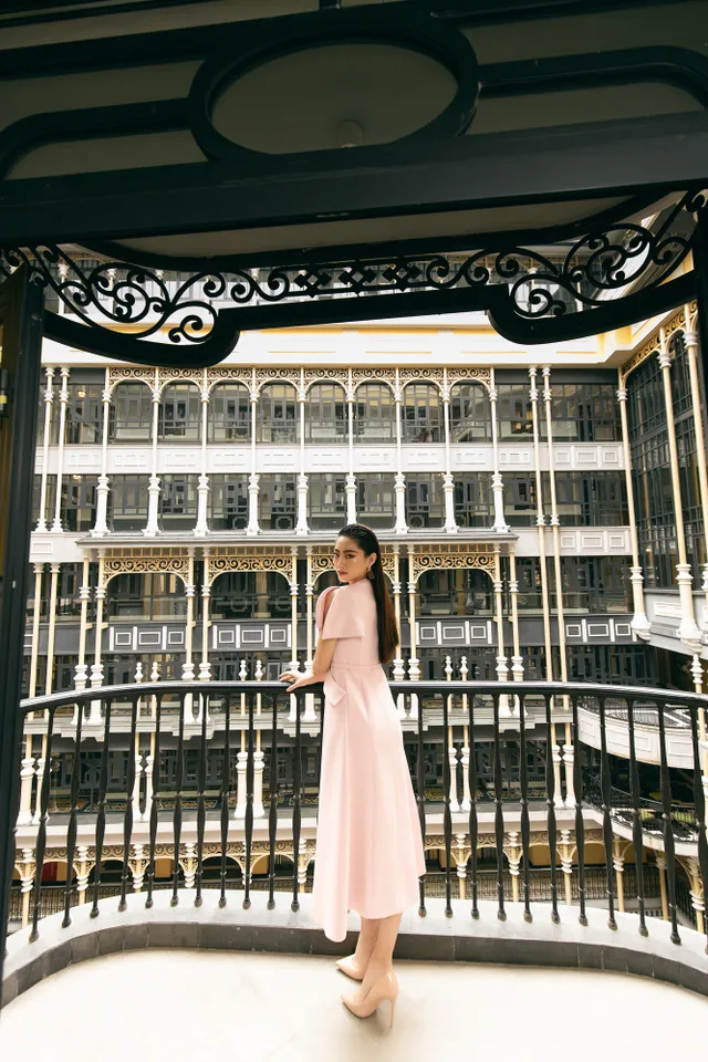 Hoa hậu Lương Thùy Linh “mách nhỏ” phong cách đồ thu đông 2019 - Ảnh 18. Hoa hậu Lương Thùy Linh “mách nhỏ” phong cách đồ thu đông 2019 - Ảnh 18.