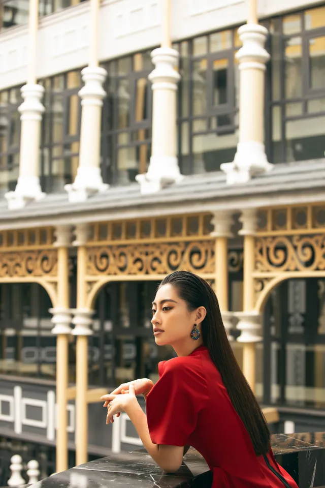 Hoa hậu Lương Thùy Linh “mách nhỏ” phong cách đồ thu đông 2019 - Ảnh 12. Hoa hậu Lương Thùy Linh “mách nhỏ” phong cách đồ thu đông 2019 - Ảnh 12.