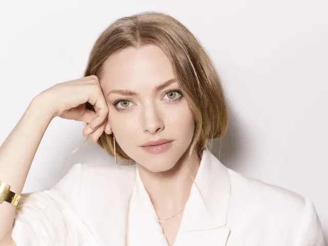 Amanda Seyfried tươi trẻ trong chiến dich của Lancôme 2019 - Ảnh 5.