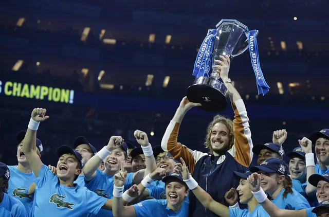 ATP Finals 2019: Nhà vô địch Tsitsipas vô địch và những con số khó tin - Ảnh 2.