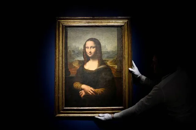 Đấu giá bản sao bức chân dung Mona Lisa thu về hơn 611.000 USD - Ảnh 1.