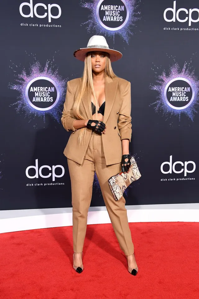 AMAs 2019: Dàn sao khoe sắc, mỗi người một vẻ trên thảm đỏ - Ảnh 5.