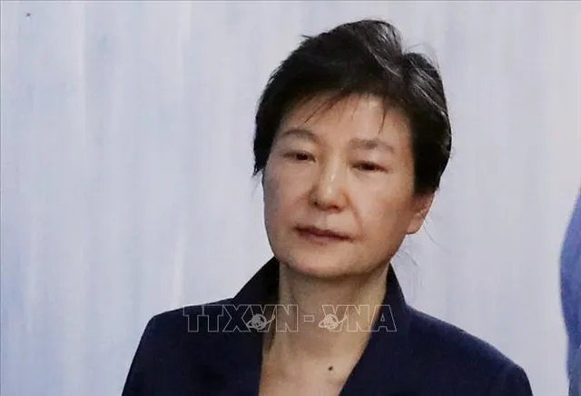 Hàn Quốc xét xử lại cựu Tổng thống Park Geun-hye - Ảnh 1.