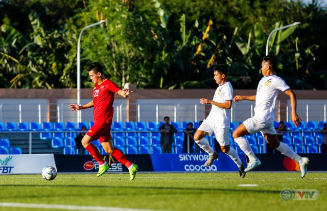 ẢNH: Tiến Linh lập hat-trick, Quang Hải lập công, U22 Việt Nam thắng 6-1 U22 Lào - Ảnh 9.