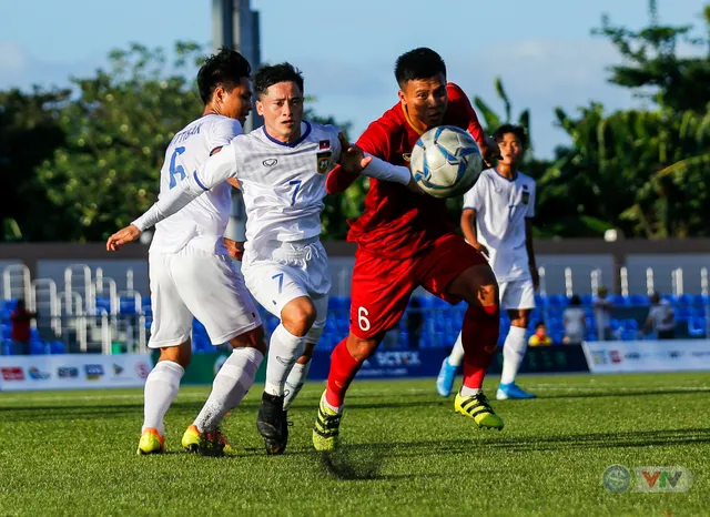 ẢNH: Tiến Linh lập hat-trick, Quang Hải lập công, U22 Việt Nam thắng 6-1 U22 Lào - Ảnh 12.