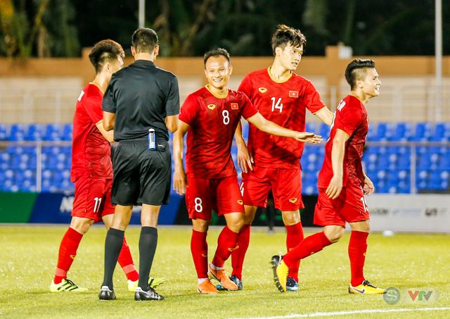 ẢNH: Tiến Linh lập hat-trick, Quang Hải lập công, U22 Việt Nam thắng 6-1 U22 Lào - Ảnh 19.