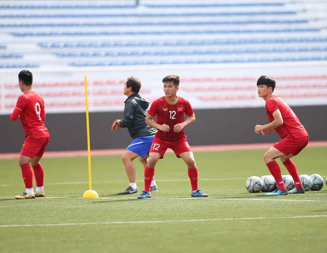 SEA Games 30: U22 Việt Nam tập luyện ngay sau trận thắng 6-1 trước U22 Lào - Ảnh 1.