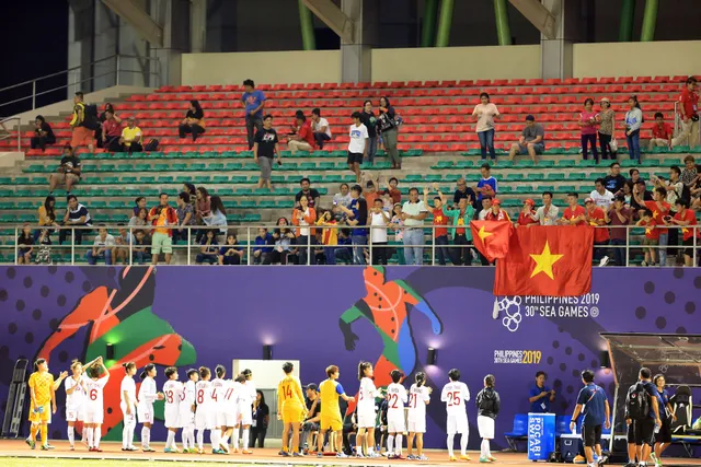 ẢNH: Thắng thuyết phục ĐT nữ Indonesia, ĐT nữ Việt Nam giành quyền vào bán kết SEA Games 30 - Ảnh 10.