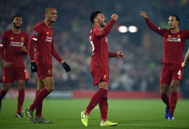 Liverpool 2-1 Genk: Thắng nhẹ nhàng, The Kop vươn lên giữ ngôi đầu bảng E - Ảnh 4.