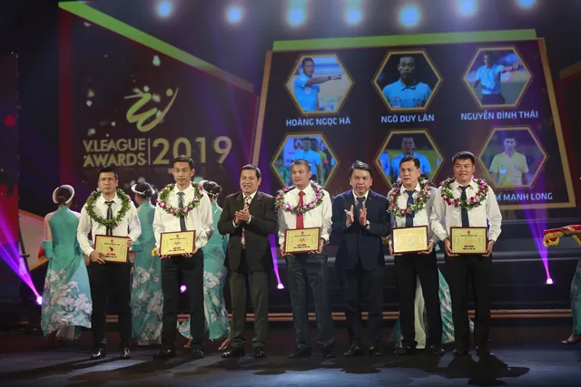 V.League 2019 và các danh hiệu xuất sắc nhất - Ảnh 8.