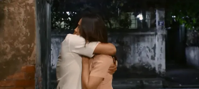 Hoa hồng trên ngực trái - Tập 38: Cưỡng ôm rồi cưỡng hôn Khuê, Bảo nhận ngay cái tát - Ảnh 1. Hoa hồng trên ngực trái - Tập 38: Cưỡng ôm rồi cưỡng hôn Khuê, Bảo nhận ngay cái tát - Ảnh 1.