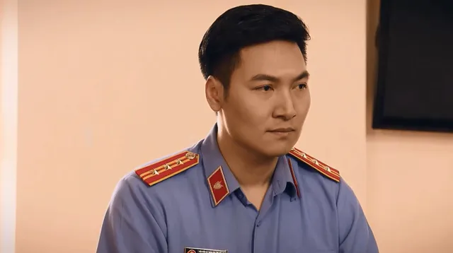 Sinh tử - Tập 28: Huy (Mạnh Trường) bị cấp trên nói mắc bệnh chủ nghĩa kinh nghiệm - Ảnh 1. Sinh tử - Tập 28: Huy (Mạnh Trường) bị cấp trên nói mắc bệnh chủ nghĩa kinh nghiệm - Ảnh 1.