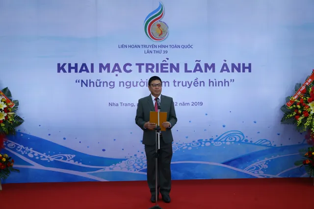 Khai mạc Triển lãm ảnh Những người làm truyền hình tại LHTHTQ lần thứ 39 - Ảnh 1. Khai mạc Triển lãm ảnh Những người làm truyền hình tại LHTHTQ lần thứ 39 - Ảnh 1.