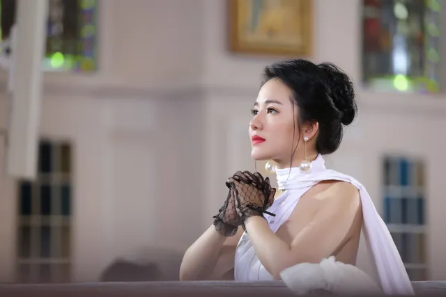 Sao Mai Phạm Thuỳ Dung “tạm biệt” 2019 bằng CD đầu tay Moon - Ảnh 2.