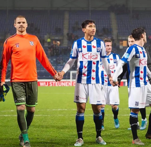 Văn Hậu lần đầu được ra sân trong màu áo Heerenveen ở cúp Quốc gia Hà Lan - Ảnh 9.