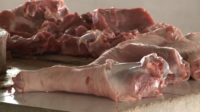 Giá thịt lợn trên thế giới đang tăng, không riêng Việt Nam - Ảnh 1.
