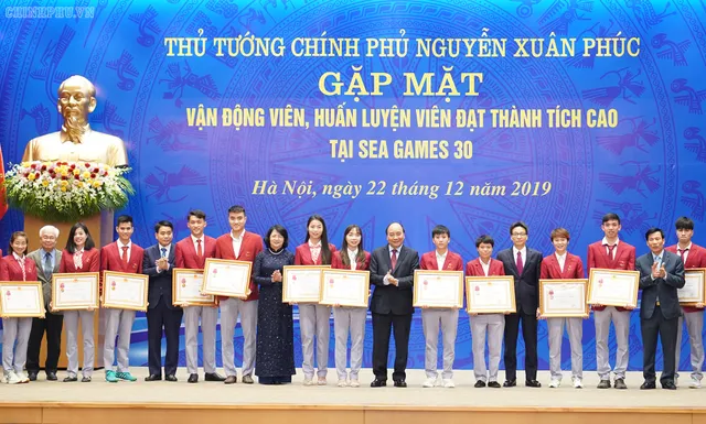 Thủ tướng gặp mặt, vinh danh VĐV, HLV đạt thành tích cao tại SEA Games 30 - Ảnh 4.