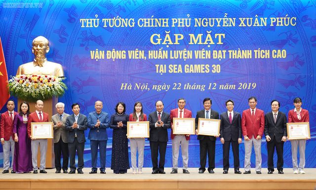 Thủ tướng gặp mặt, vinh danh VĐV, HLV đạt thành tích cao tại SEA Games 30 - Ảnh 3.