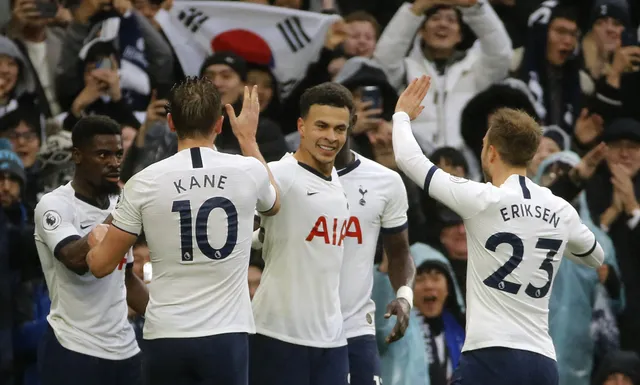 Tottenham 2-1 Brighton: Harry Kane cùng Dele Alli toả sáng, Tottenham thắng ngược dòng Brighton - Ảnh 2.