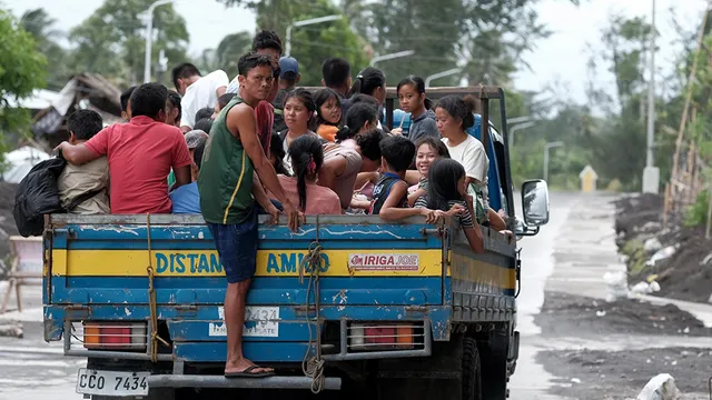 Bão Kammuri đổ bộ vào Philippines - Ảnh 2.