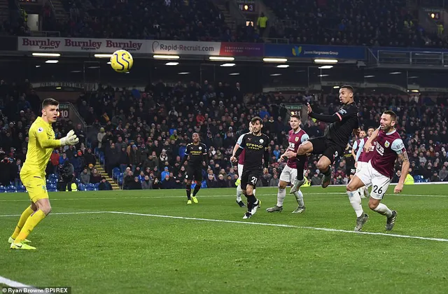 Burnley 1-4 Man City: Tạm chiếm vị trí nhì bảng - Ảnh 1.