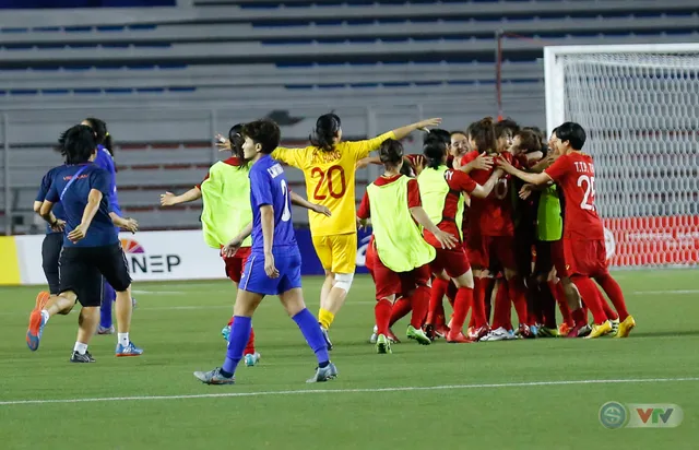 ẢNH: ĐT nữ Việt Nam thắng kịch tính trước Thái Lan, giành HCV bóng đá nữ SEA Games 30 - Ảnh 19.