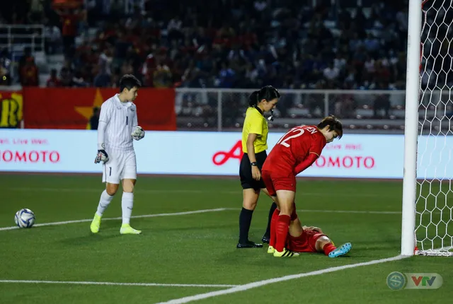 ẢNH: ĐT nữ Việt Nam thắng kịch tính trước Thái Lan, giành HCV bóng đá nữ SEA Games 30 - Ảnh 7.