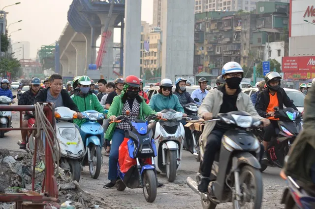 Thanh tra giao thông, CSGT xử lý vi phạm, chống ùn tắc giao thông dịp cao điểm Tết Nguyên đán 2019 - Ảnh 2.