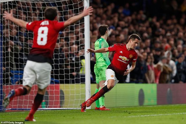 Vòng 5 FA Cup: Pogba cùng Herrera tỏa sáng, Man Utd vượt qua Chelsea - Ảnh 3.