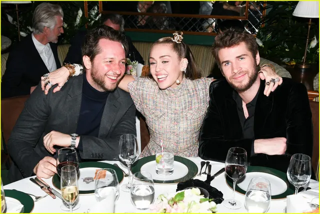 Oscar 2019: Cô dâu mới Miley Cyrus thu hút mọi ánh nhìn - Ảnh 8.