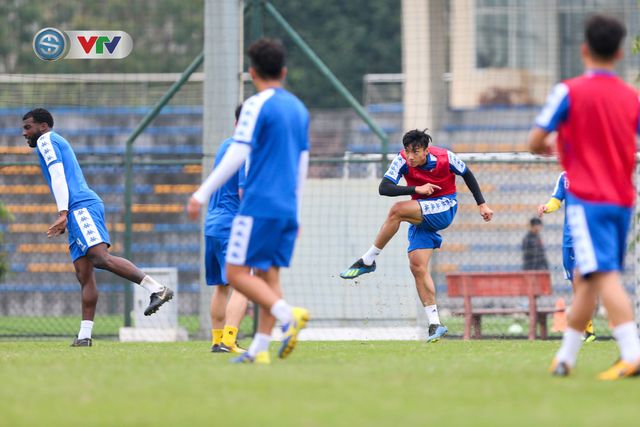 CLB Hà Nội tập luyện chuẩn bị cho trận ra quân tại AFC Cup 2019 - Ảnh 7.