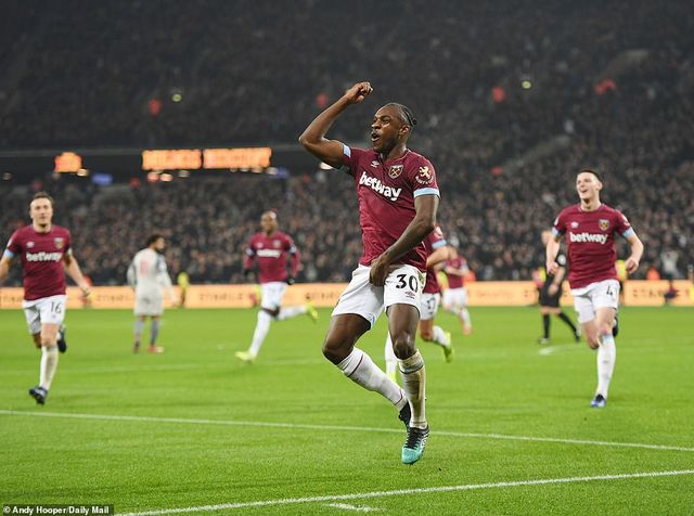 Liverpool chia điểm trên sân của West Ham - Ảnh 3.