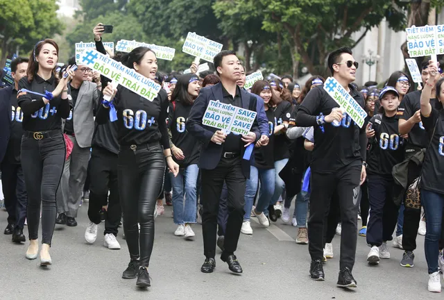 Thu Quỳnh, Thanh Hương, Việt Anh hào hứng tham gia lễ phát động Giờ Trái Đất 2019 - Ảnh 3.