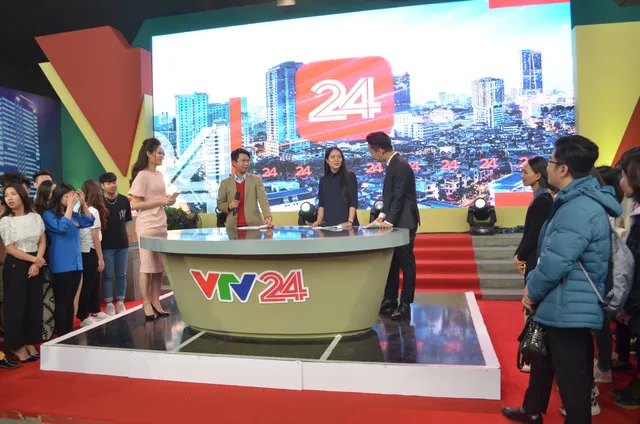 Không gian đặc biệt của VTV24 tại Hội Báo toàn quốc - Ảnh 5.