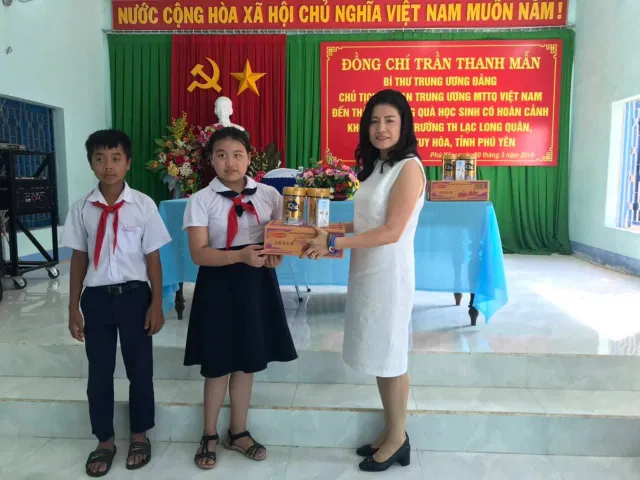 Mang nguồn dinh dưỡng đến với học sinh nghèo vùng Duyên Hải Nam Trung bộ - Ảnh 2.