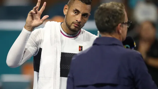 Nick Kyrgios: Federer dễ mệt, Djokovic giao bóng 2 run rẩy - Ảnh 3.