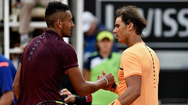 Nick Kyrgios: Federer dễ mệt, Djokovic giao bóng 2 run rẩy - Ảnh 2.