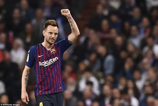 Siêu kinh điển: Barcelona thắng tối thiểu Real Madrid tại Bernabeu - Ảnh 1. Siêu kinh điển: Barcelona thắng tối thiểu Real Madrid tại Bernabeu - Ảnh 1.