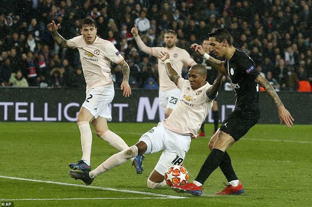 Man Utd viết nên một loạt kỳ tích với chiến thắng lịch sử trước PSG - Ảnh 2.