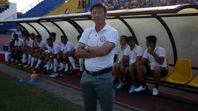 HLV Lê Huỳnh Đức hết lời khen Đức Chinh sau bàn đầu tiên ở V.League 2019 - Ảnh 1.