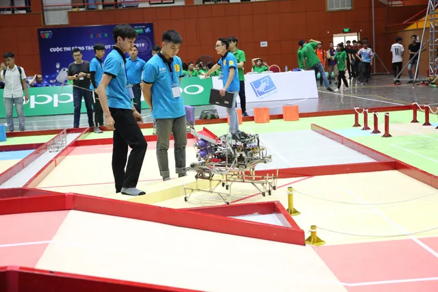 Robocon Việt Nam 2019: Nhiều cơ chế di chuyển MR2 độc đáo hé lộ qua buổi thử sân - Ảnh 8.