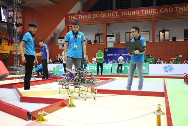 Robocon Việt Nam 2019: Nhiều cơ chế di chuyển MR2 độc đáo hé lộ qua buổi thử sân - Ảnh 10.